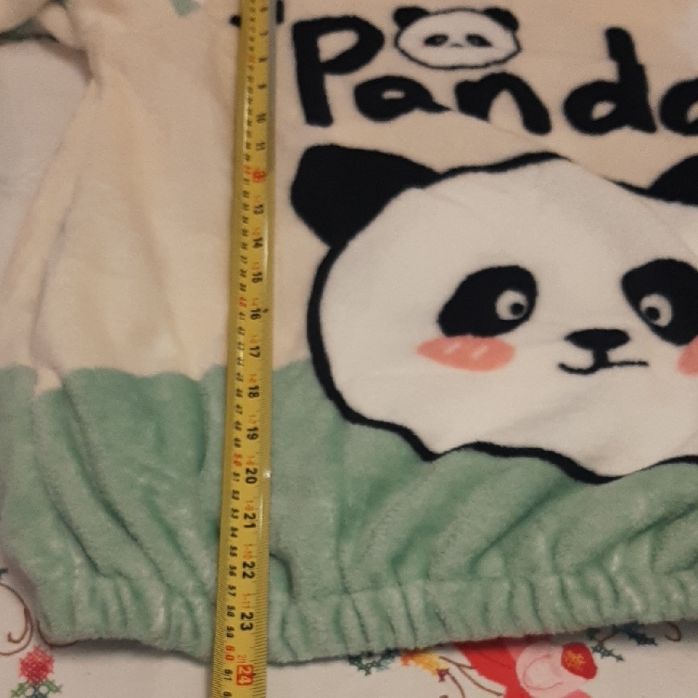 NWT SO CUTE🐼Panda Print Plush COZY Pajama Set - Cream & Green Fits Sz S/M - Picture 7 of 8